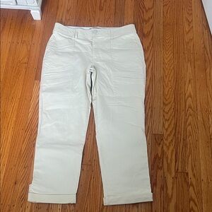 Democracy Women's Ankle Jeans in Cream